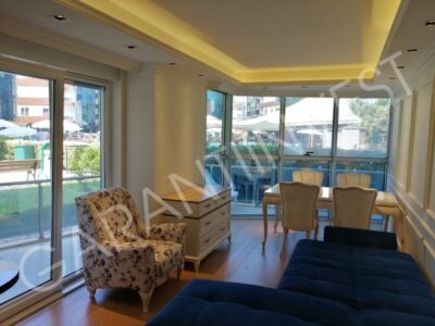 Liman'da lüks konut kompleksinde satılık mobilyalı 1+1 daire
